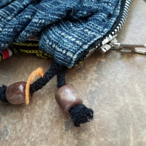 Vintage indigo fabric pattern patchwork handbag - Picture 5 of 8